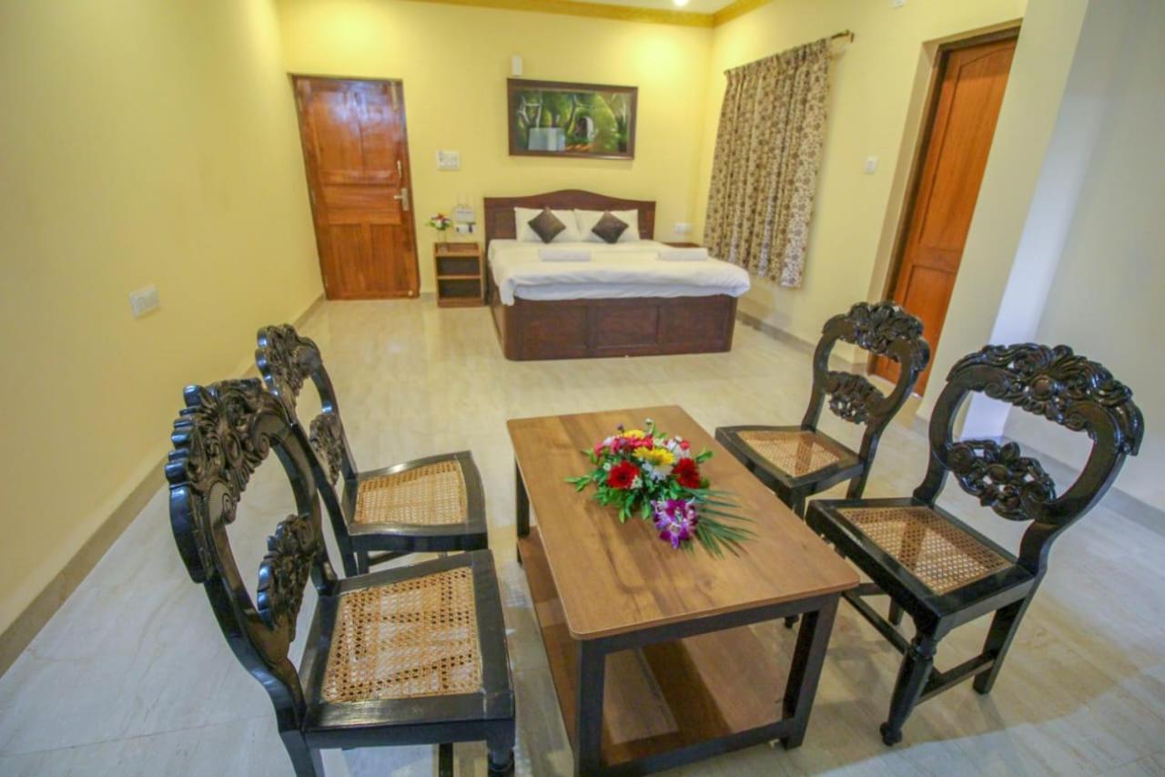 Ena Holiday Inn Calangute Zewnętrze zdjęcie